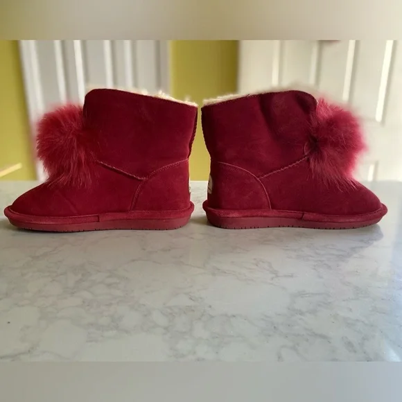 BearPaw Cherry Red Boots with Fur Trim NIB - Picture 2 of 3